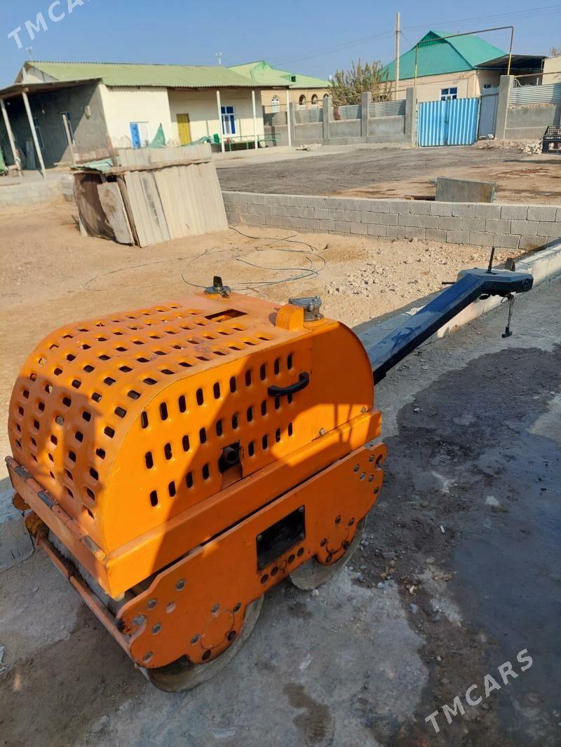 JCB 3CX ECO 2006 - 35 000 TMT - Гарадамак - img 3