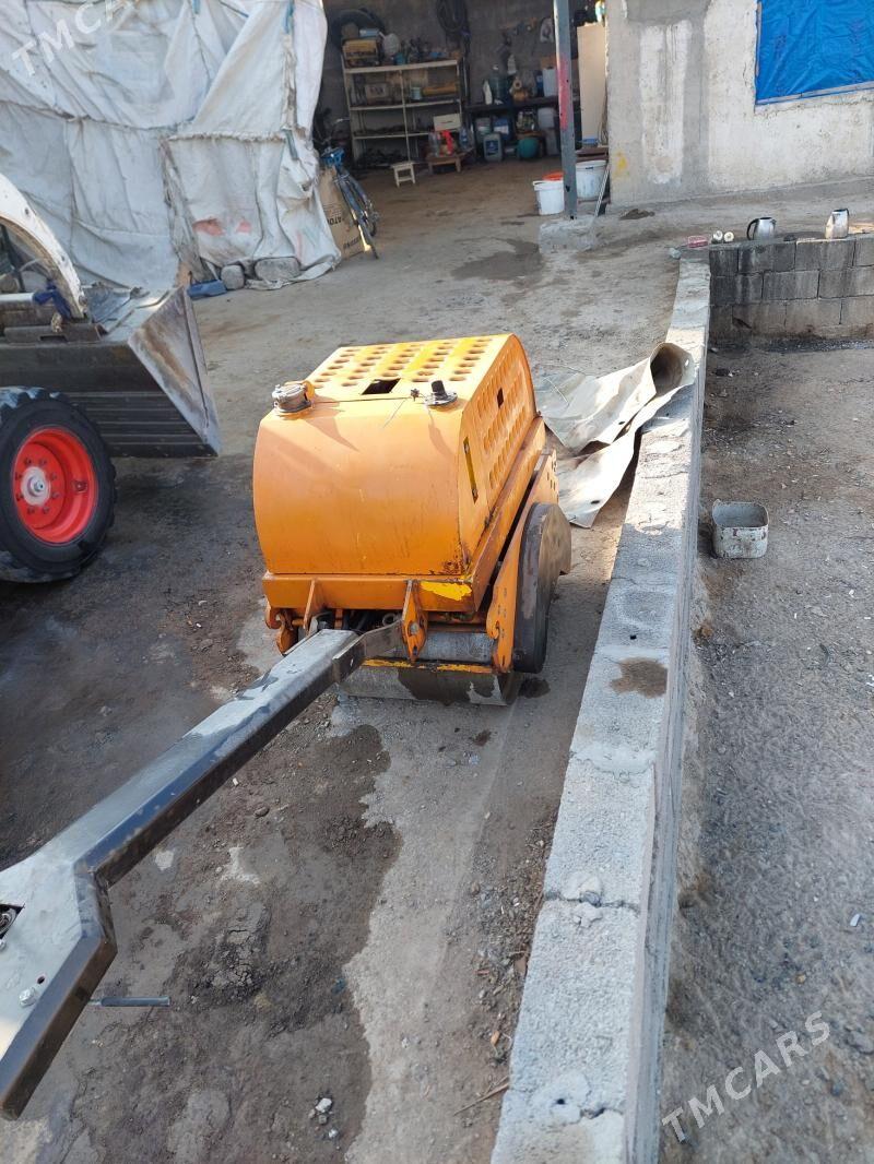 JCB 3CX ECO 2006 - 35 000 TMT - Гарадамак - img 4