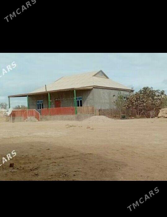 ekerem pyrcal - Esenguly - img 1