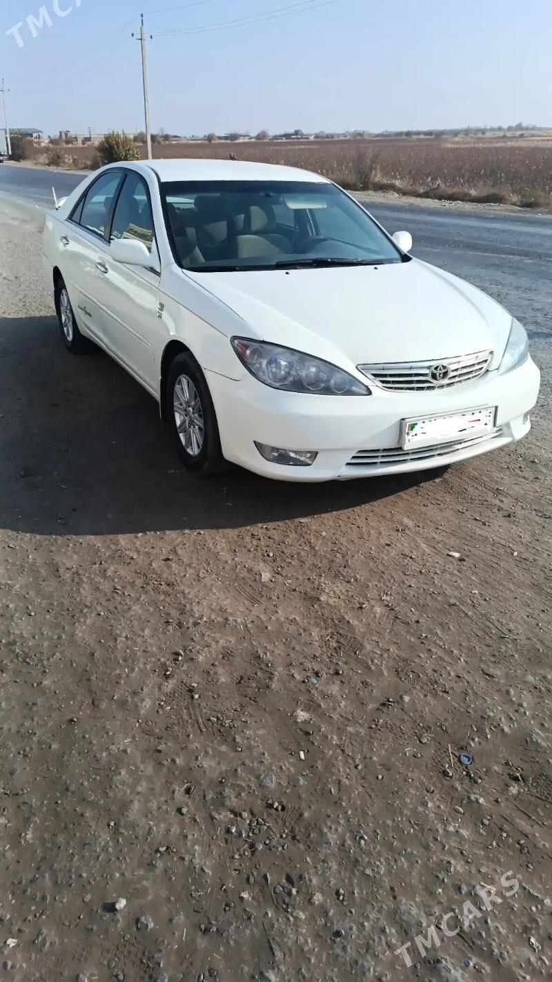Toyota Camry 2002 - 180 000 TMT - Чарджоу - img 1