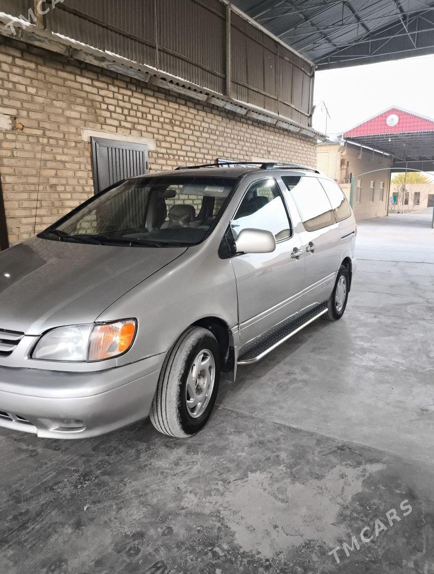 Toyota Sienna 2002 - 150 000 TMT - Мары - img 3