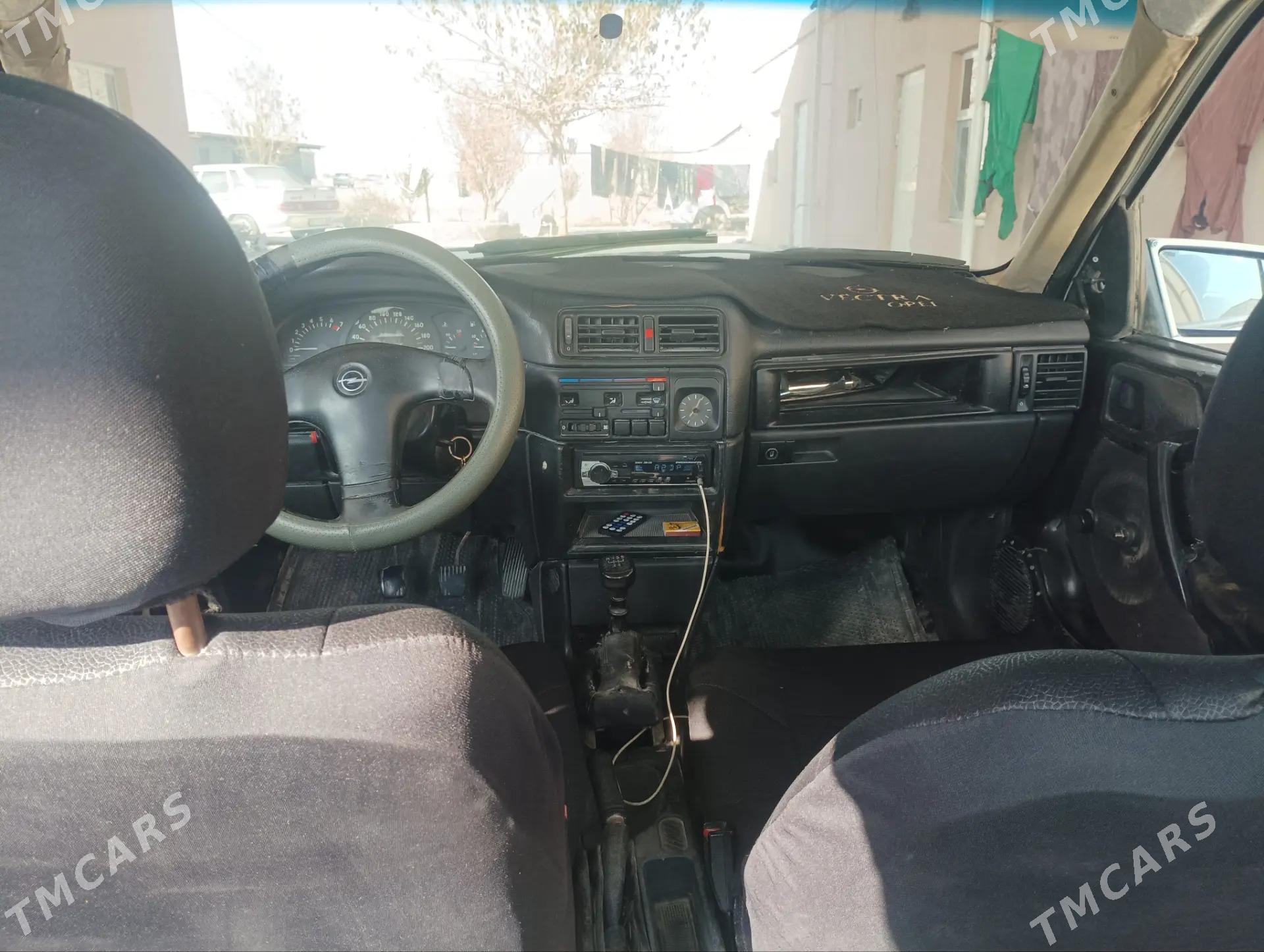 Opel Vectra 1991 - 30 000 TMT - Bäherden - img 2