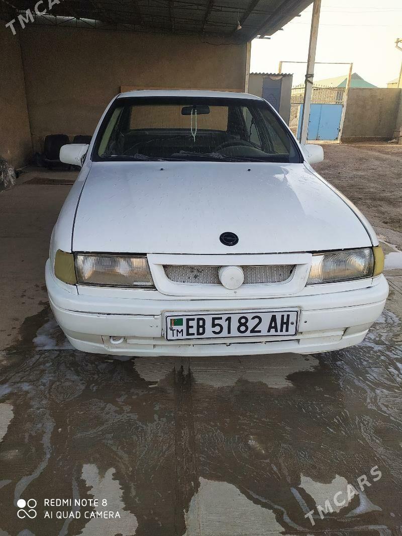 Opel Vectra 1990 - 33 000 TMT - Теджен - img 3