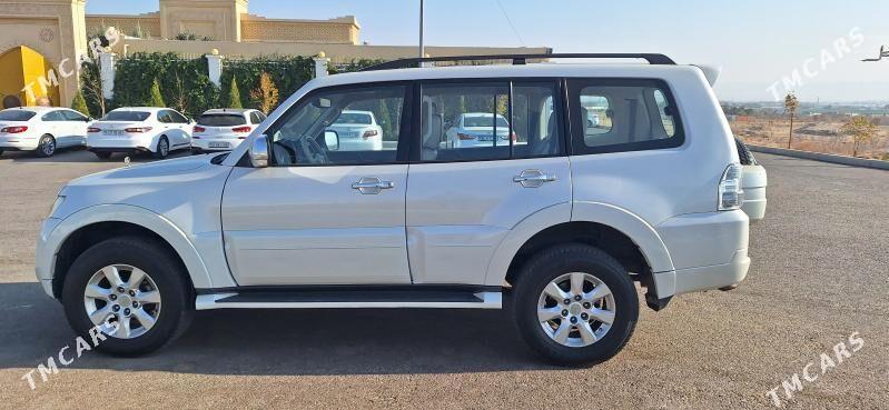 Mitsubishi Pajero 2013 - 250 000 TMT - Хитровка - img 3