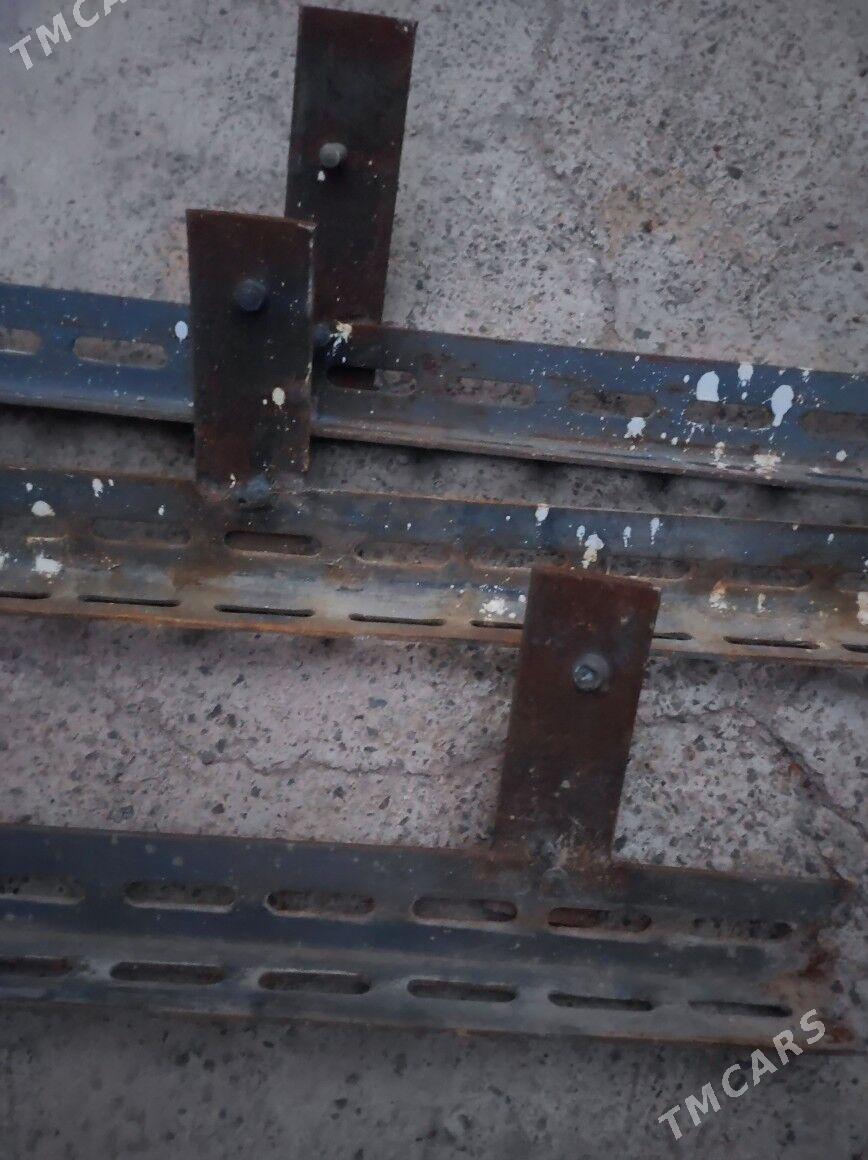 угольник - Туркменбаши - img 3