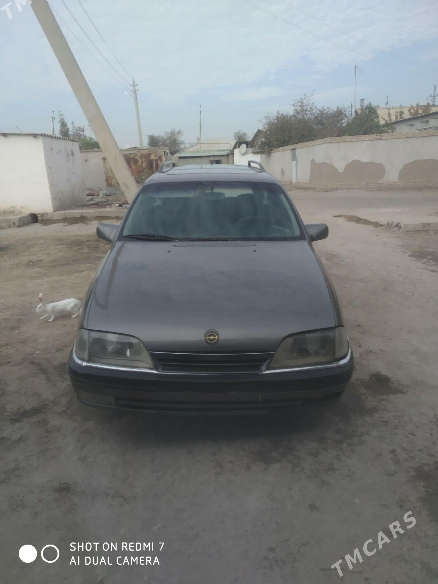 Opel Omega 1990 - 27 000 TMT - Дашогуз - img 3
