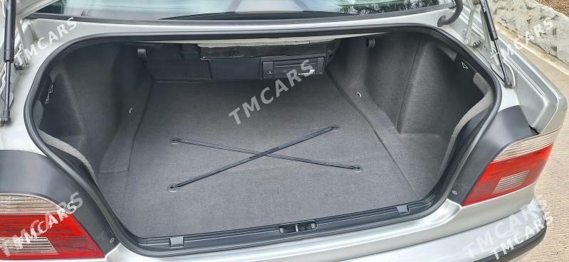 BMW E39 2003 - 300 000 TMT - Туркменбаши - img 3