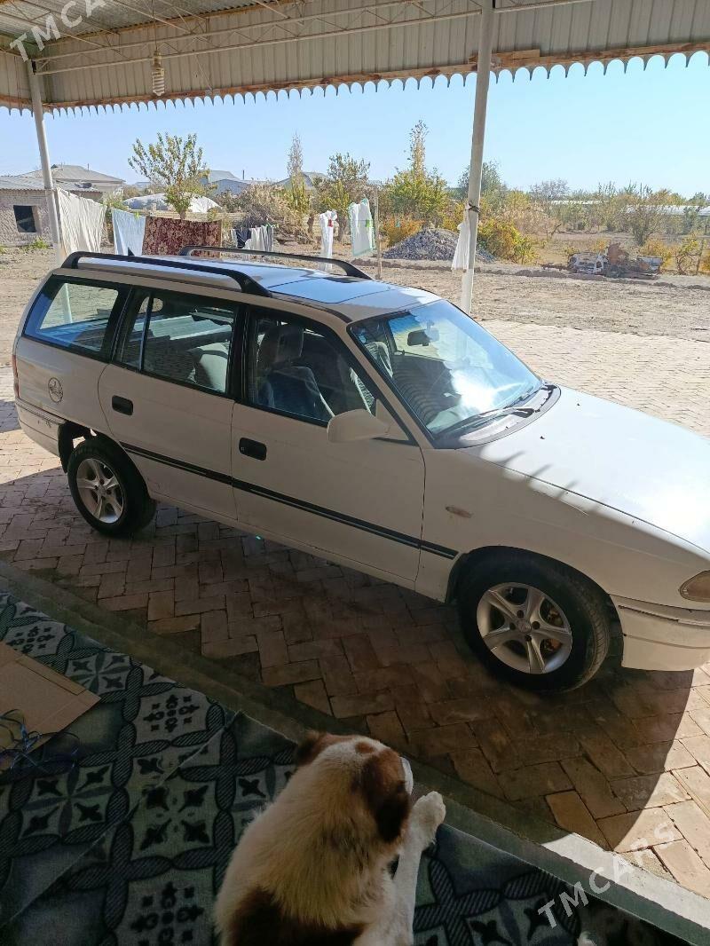 Opel Astra 1993 - 38 000 TMT - Байрамали - img 3