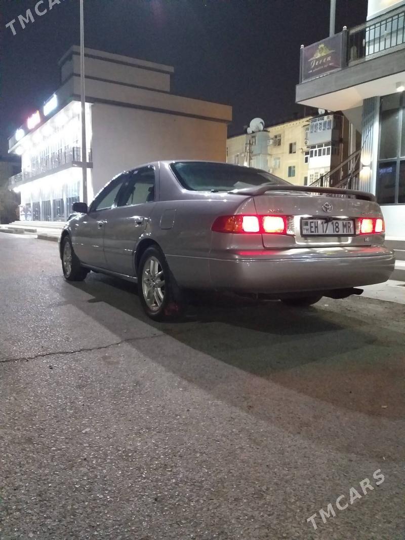 Toyota Camry 1999 - 150 000 TMT - Мары - img 4