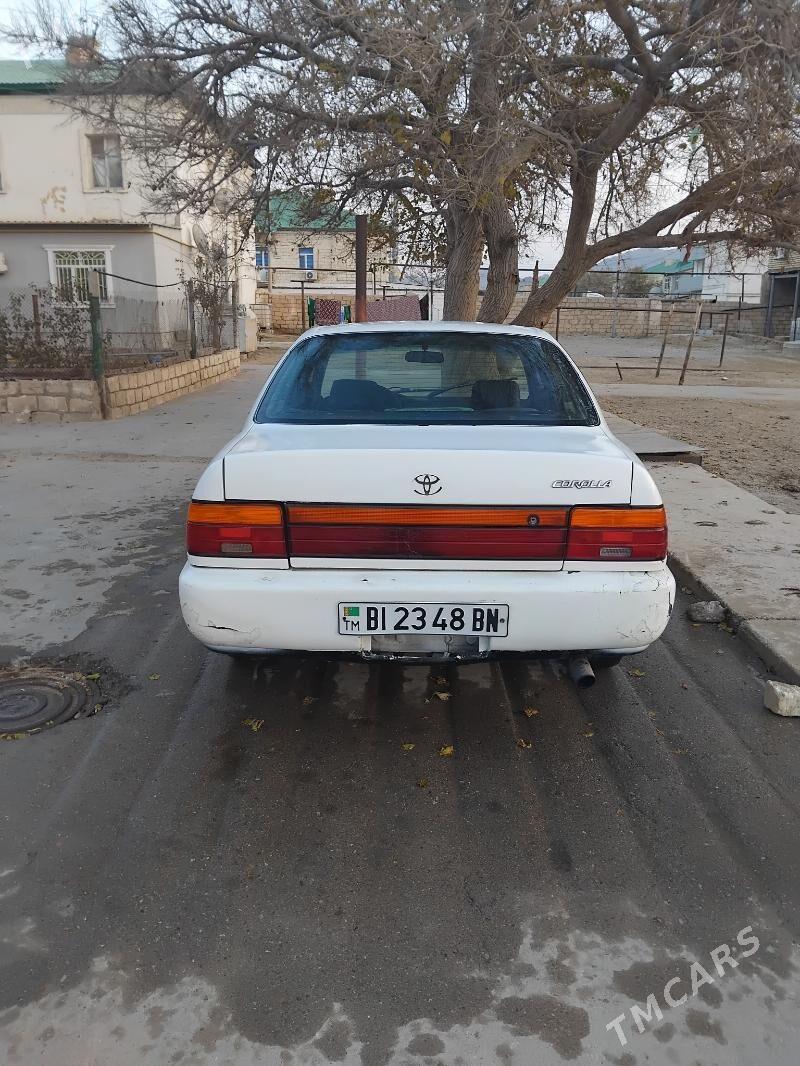 Toyota Corolla 1994 - 43 000 TMT - Туркменбаши - img 3