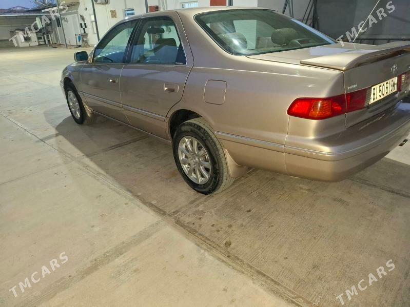 Toyota Camry 2000 - 155 000 TMT - Махтумкули - img 4