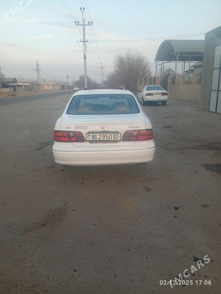 Toyota Avalon 1999 - 130 000 TMT - Гурбансолтан Едже - img 3