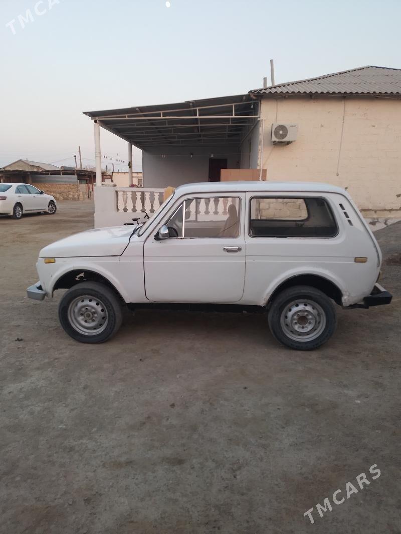 Lada Niva 1981 - 20 000 TMT - Берекет - img 5