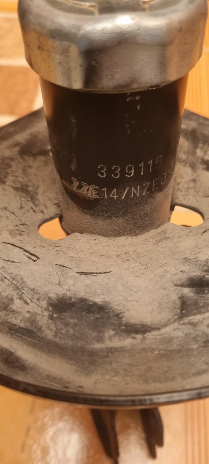 Carolla Amartizator Sag tarap 450 TMT - Район ст. Аэропорта, ул. Гагарина - img 4