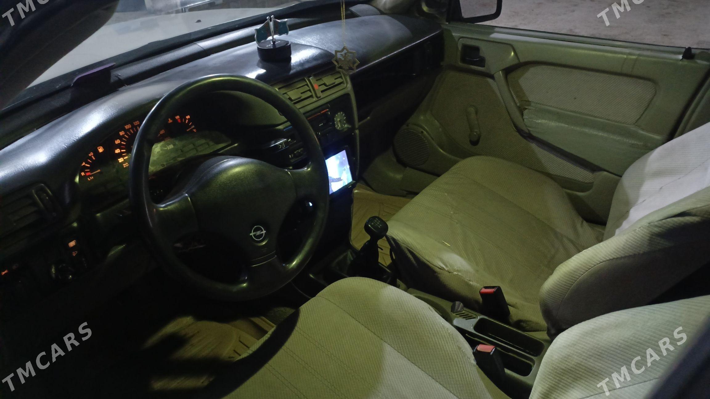Opel Vectra 1991 - 32 000 TMT - Векильбазар - img 8