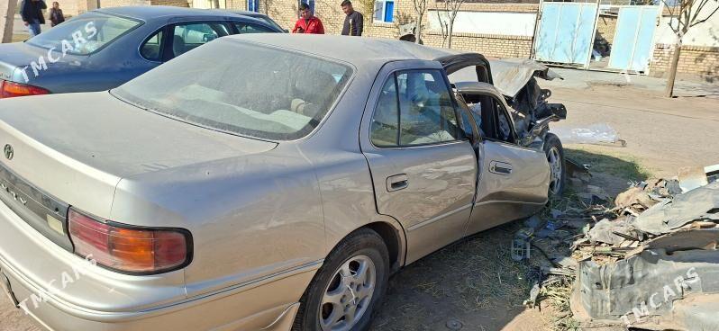 Toyota Camry 1994 - 40 000 TMT - Ёлётен - img 4