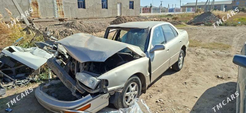 Toyota Camry 1994 - 40 000 TMT - Ёлётен - img 1