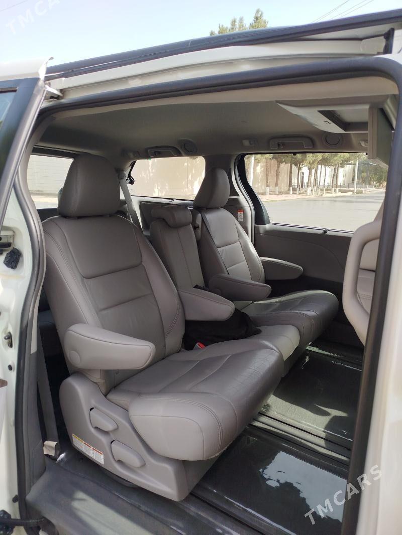 Toyota Sienna 2017 - 450 000 TMT - Türkmenabat - img 5