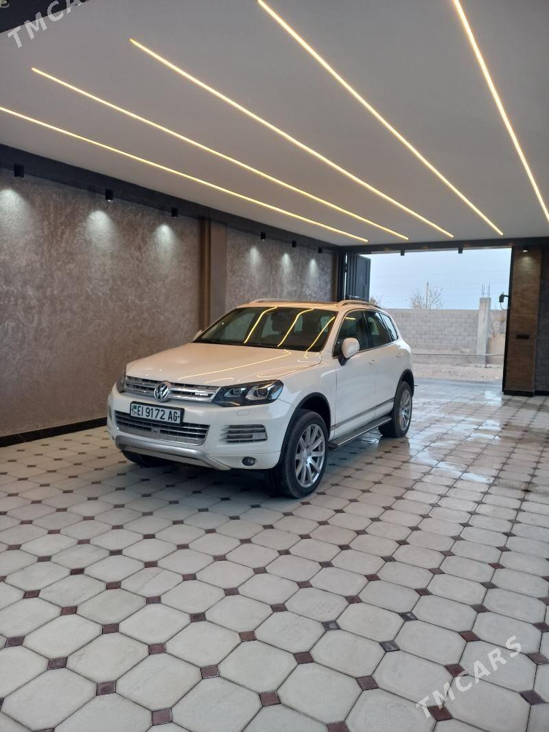 Volkswagen Touareg 2012 - 440 000 TMT - Ашхабад - img 6