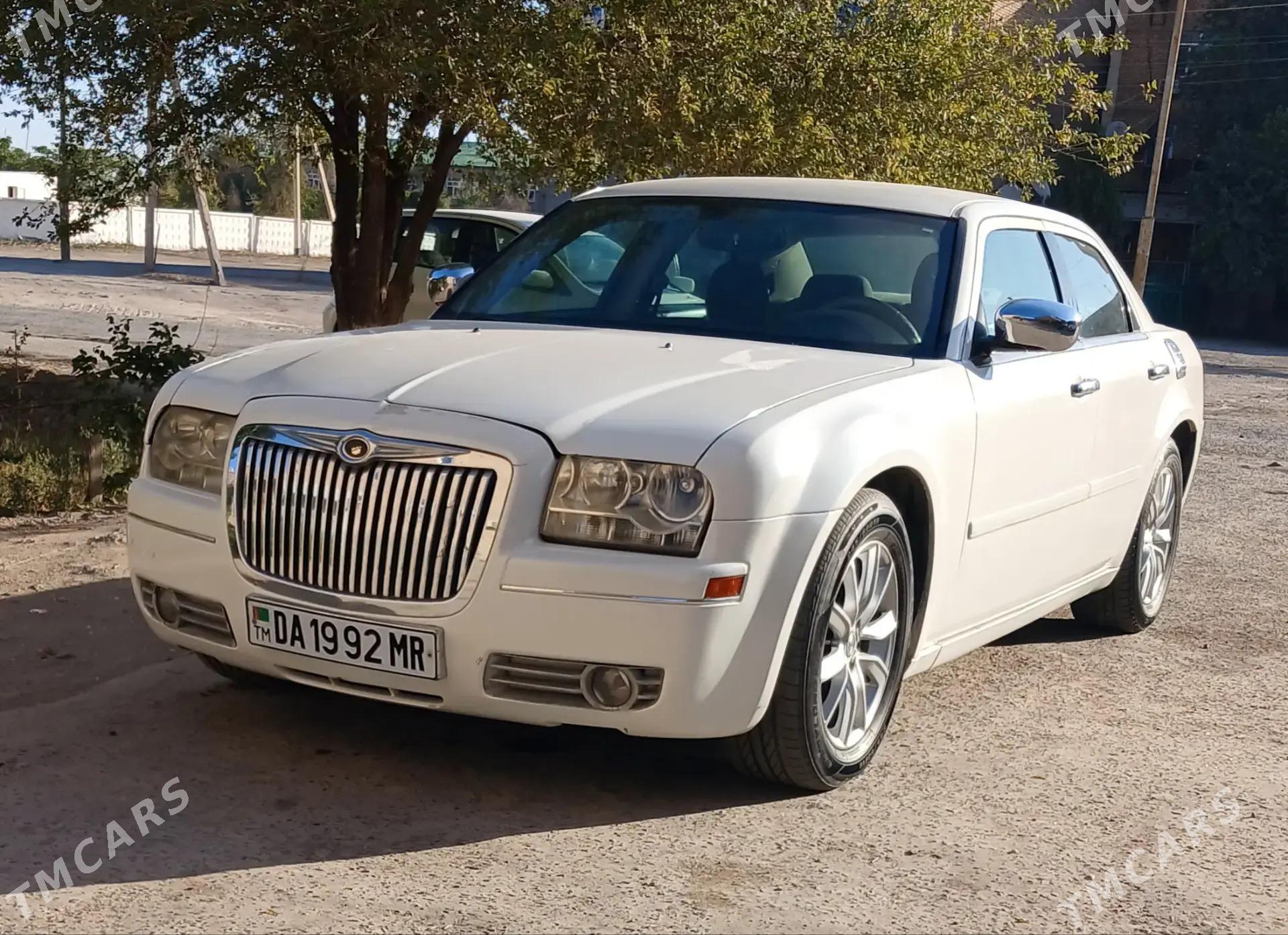 Chrysler 300C 2006 - 75 000 TMT - Дашогуз - img 1