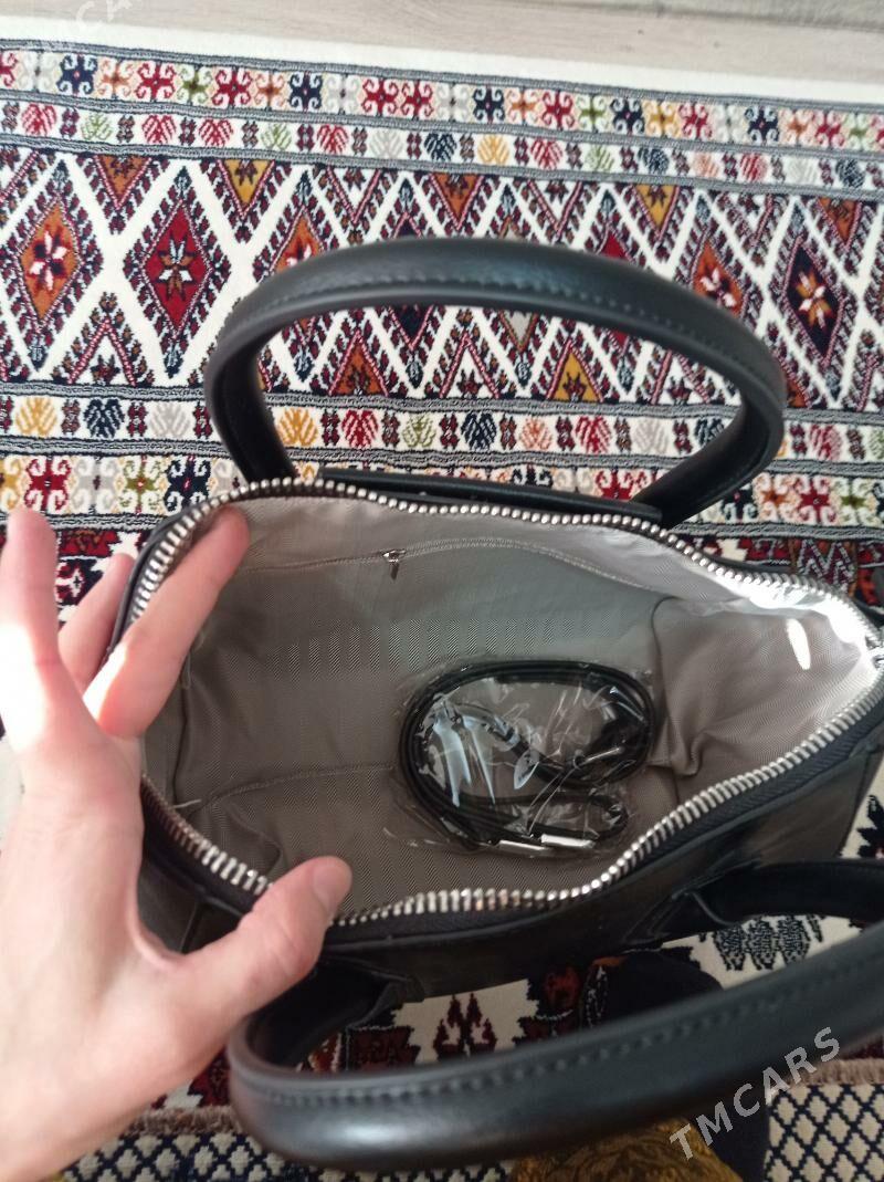 GIVENCHY Sumka - Туркменбаши - img 6