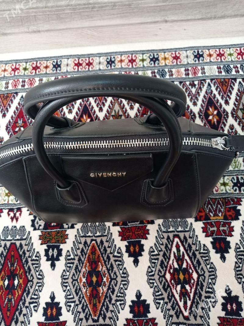 GIVENCHY Sumka - Туркменбаши - img 4