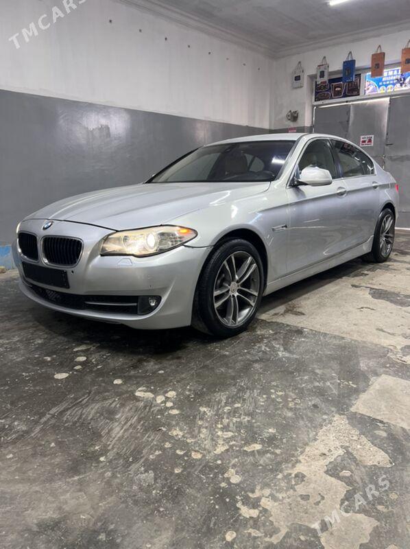 BMW F10 2010 - 190 000 TMT - Балканабат - img 2