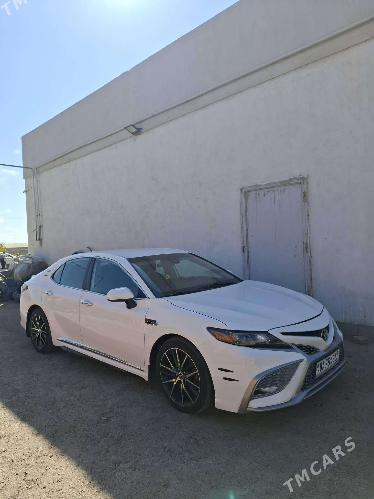 Toyota Camry 2021 - 302 000 TMT - Дашогуз - img 4