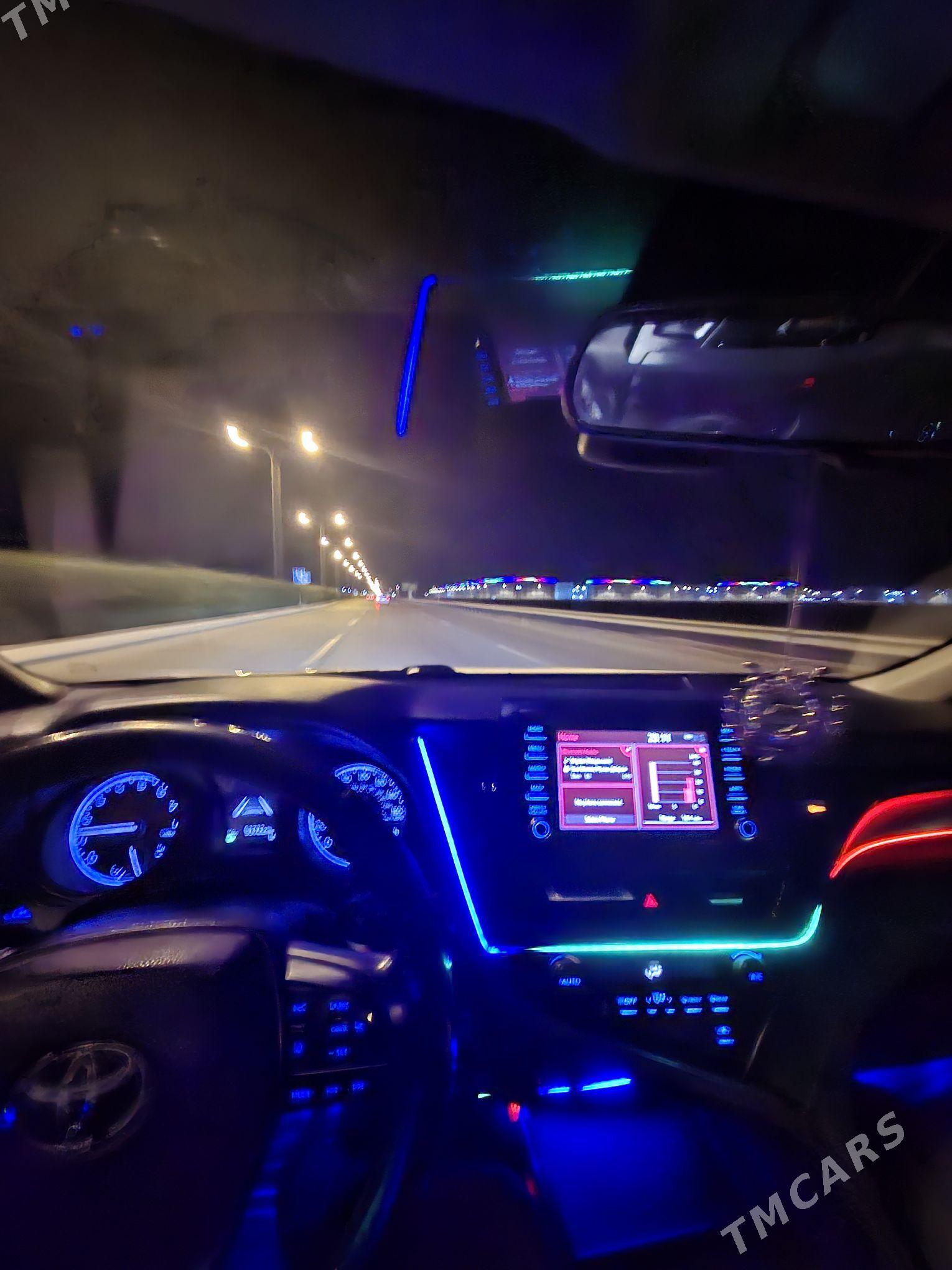 Toyota Camry 2021 - 302 000 TMT - Дашогуз - img 2