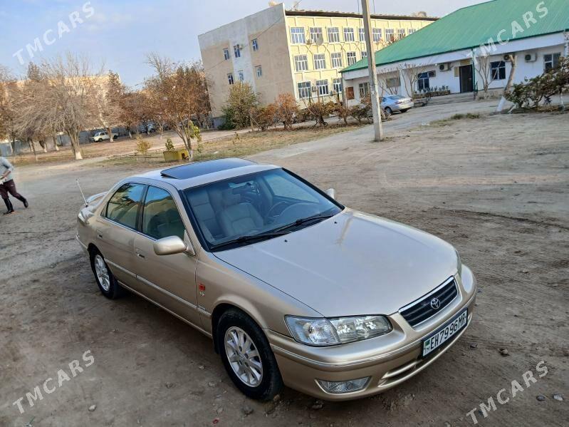 Toyota Camry 2000 - 163 000 TMT - Байрамали - img 8