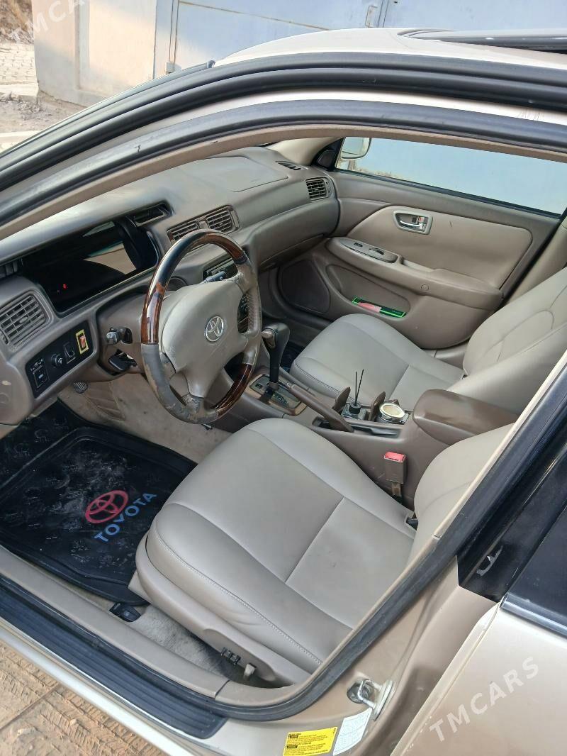 Toyota Camry 2000 - 163 000 TMT - Байрамали - img 7