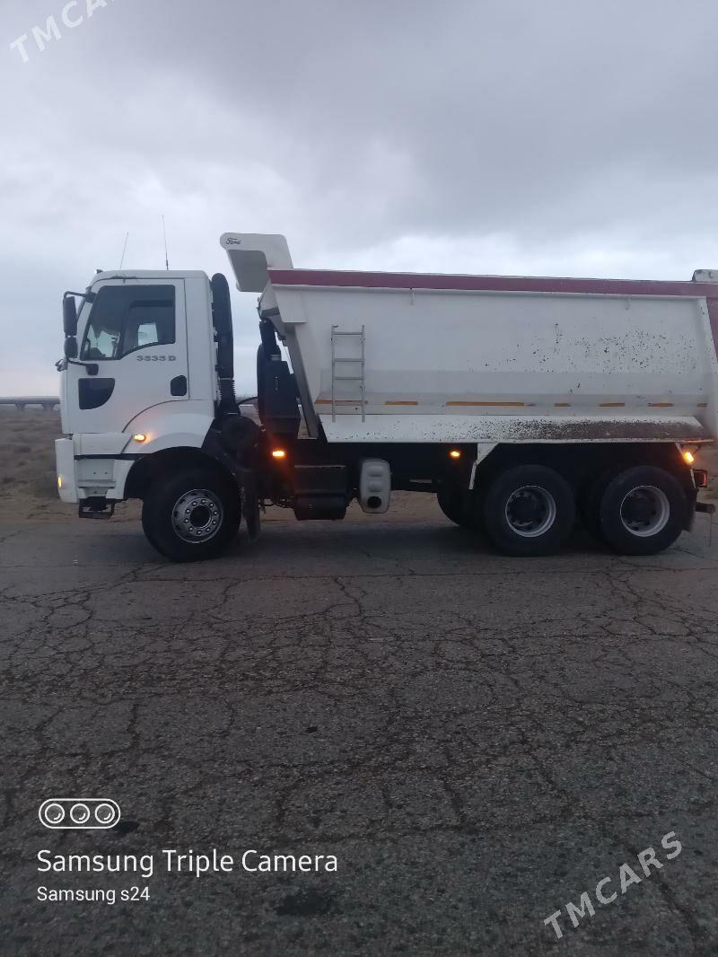 Ford Cargo 3535D 2014 - 800 000 TMT - Büzmeýin GRES - img 2