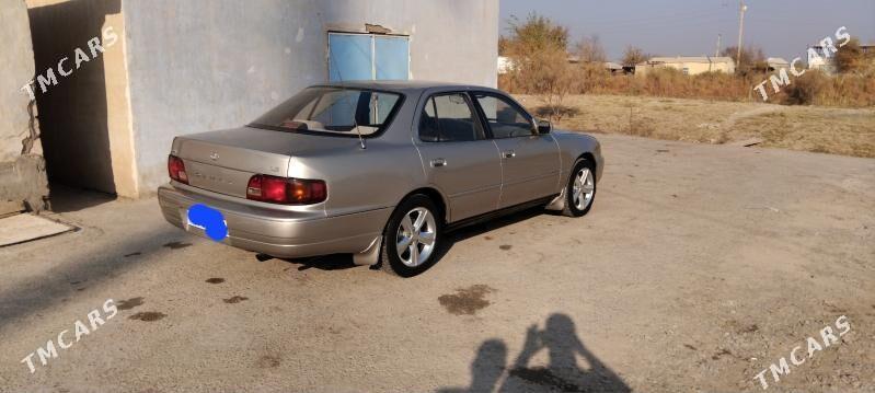 Toyota Camry 1995 - 101 000 TMT - Babadaýhan - img 4