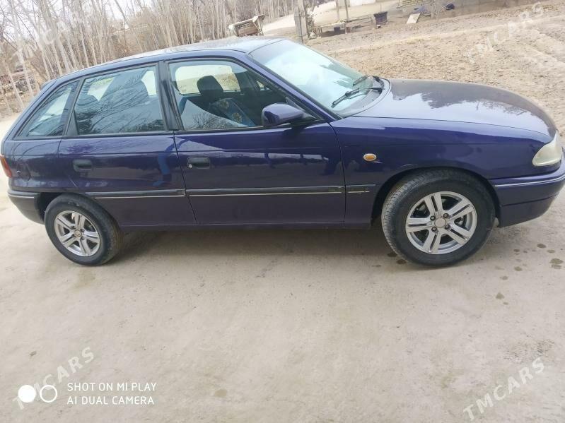 Opel Astra 1996 - 60 000 TMT - Gubadag - img 2