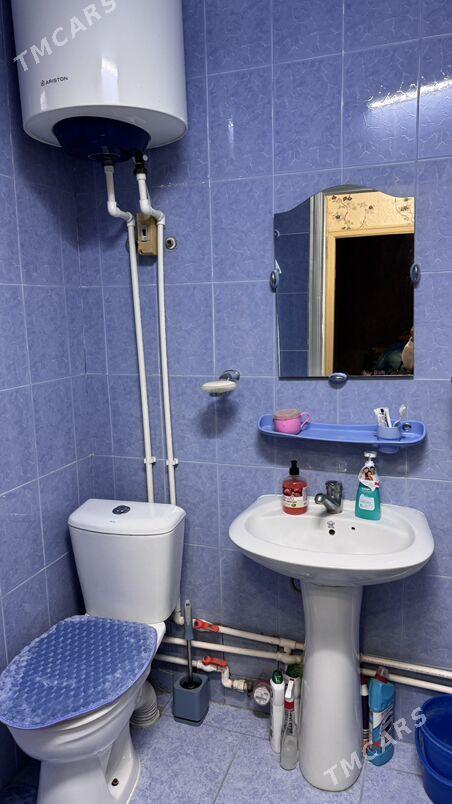 4 мкр 2 в 3 комн. 3/3эт - 4 мкр - img 2