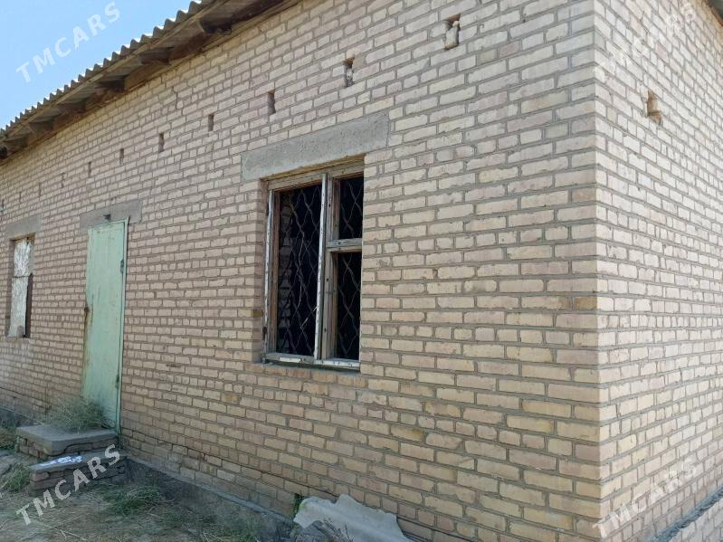 Дача Карамянск 3 Комнатный - Türkmenabat - img 4