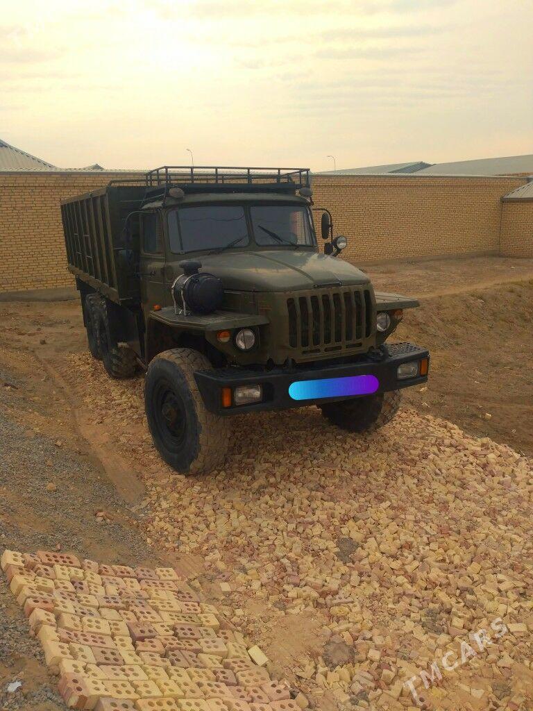 Ural 5557 1985 - 205 000 TMT - Mary - img 1