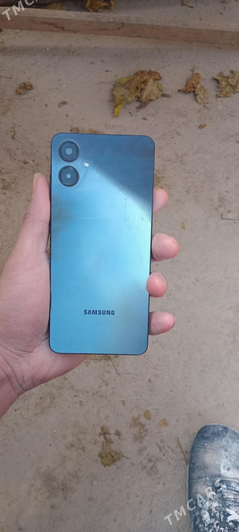 SAMSUNG A06 4/64 - Чарджоу - img 2