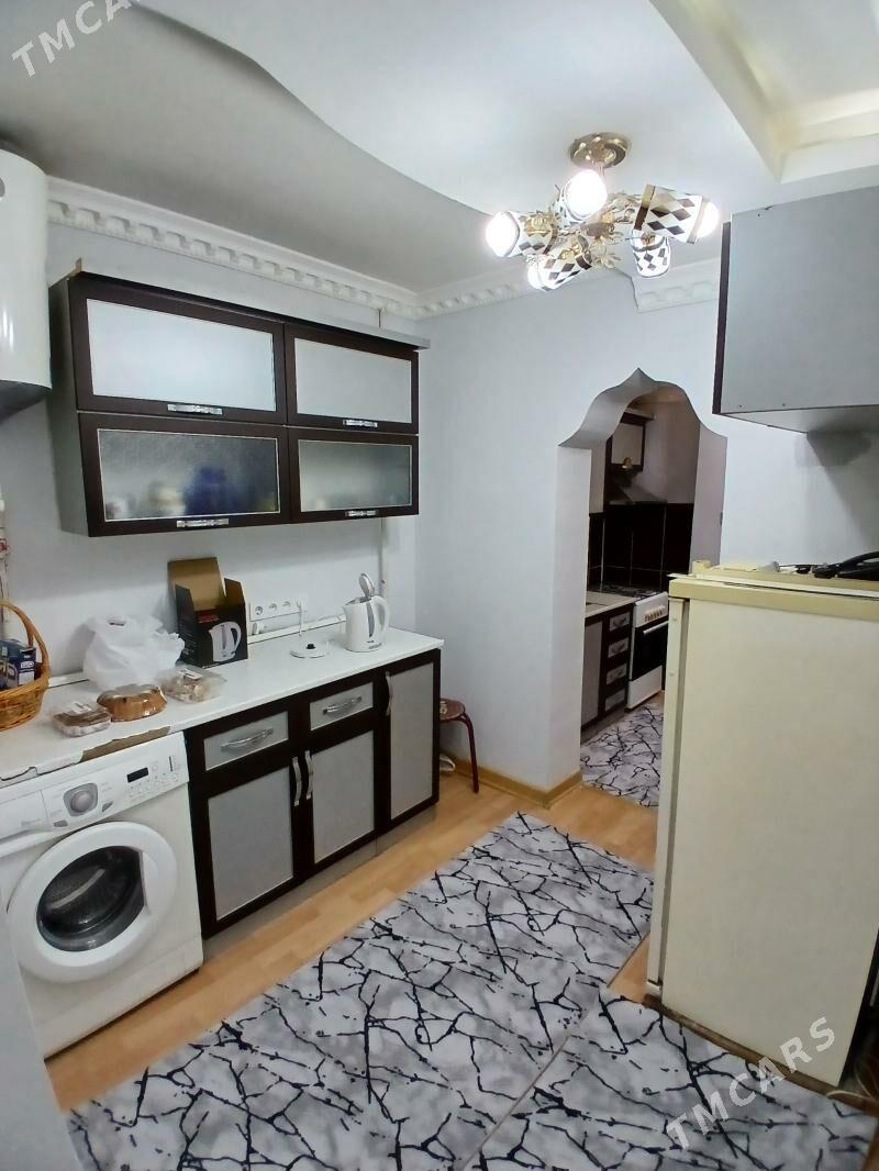 АРЕНДА 11 МКР 1 ЭТАЖ 2 КОМ - 11 mkr - img 1