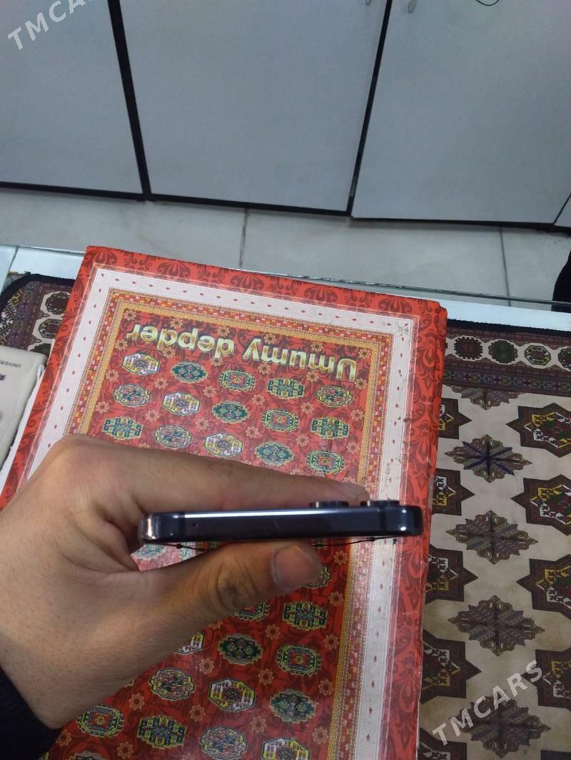 Z Flip 5 8/256 - Гаудан "Б" - img 4