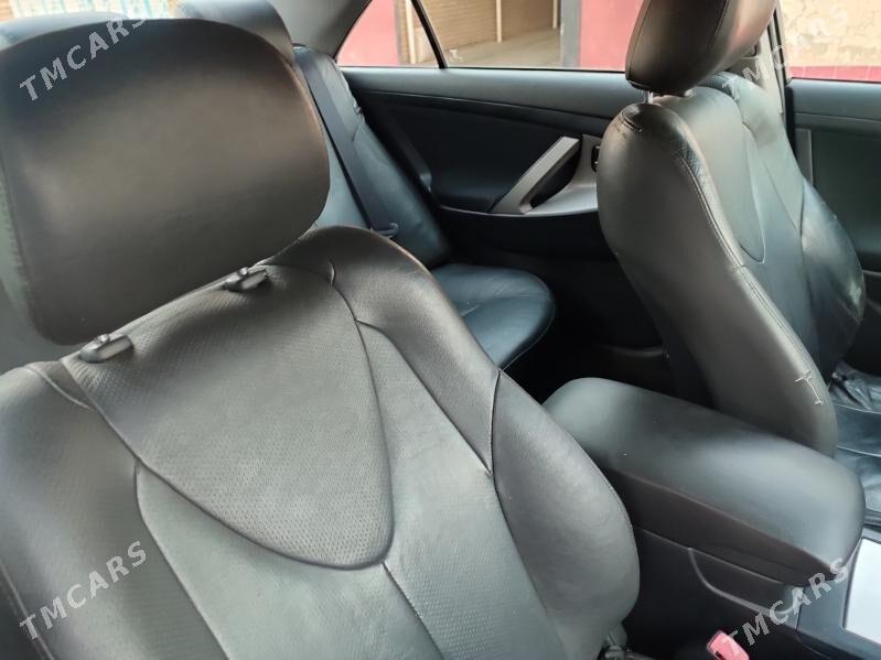 Toyota Camry 2010 - 210 000 TMT - Мары - img 8