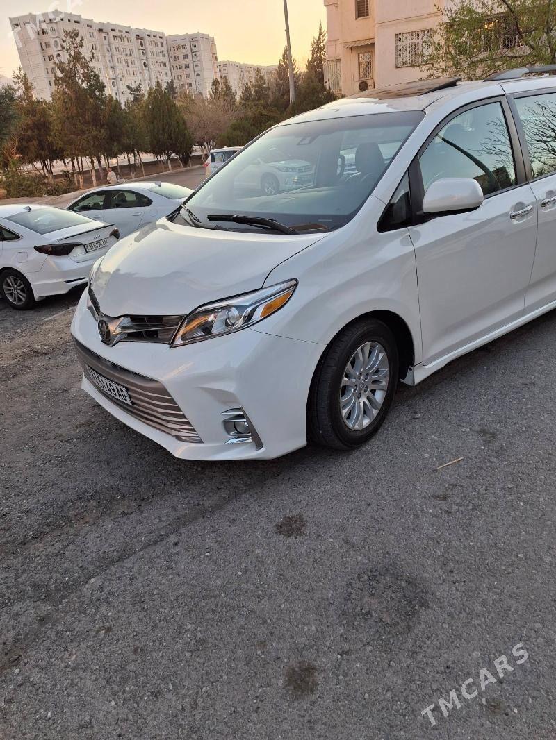Toyota Sienna 2020 - 410 000 TMT - Ашхабад - img 8