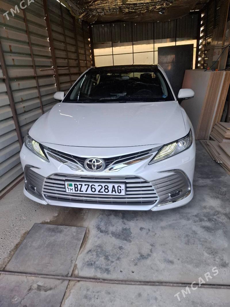 Toyota Camry 2022 - 600 000 TMT - Ашхабад - img 1