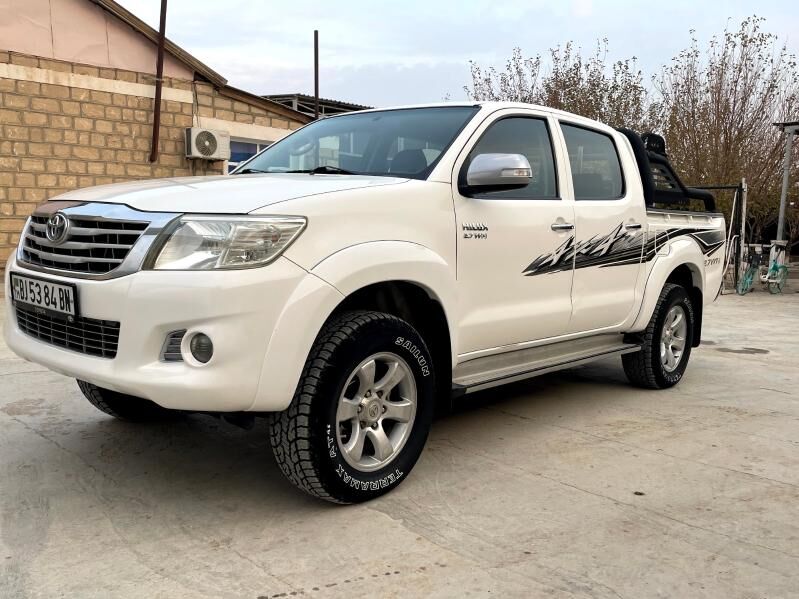 Toyota Hilux 2013 - 370 000 TMT - Гызыларбат - img 7