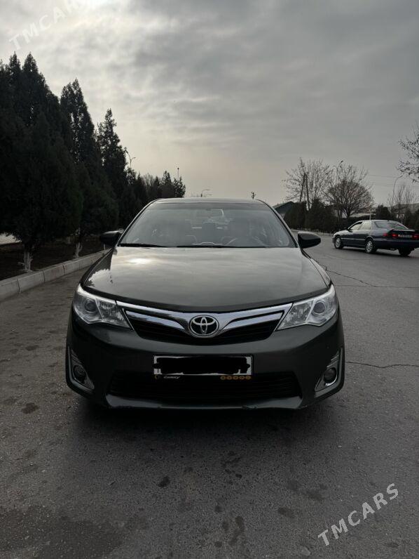 Toyota Camry 2012 - 200 000 TMT - Дашогуз - img 5