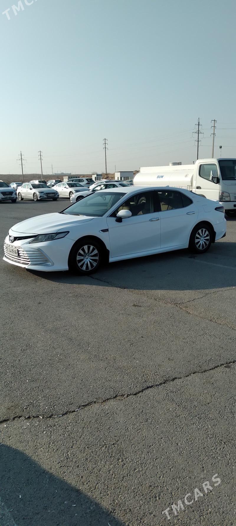 Toyota Camry 2021 - 235 000 TMT - Aşgabat - img 3