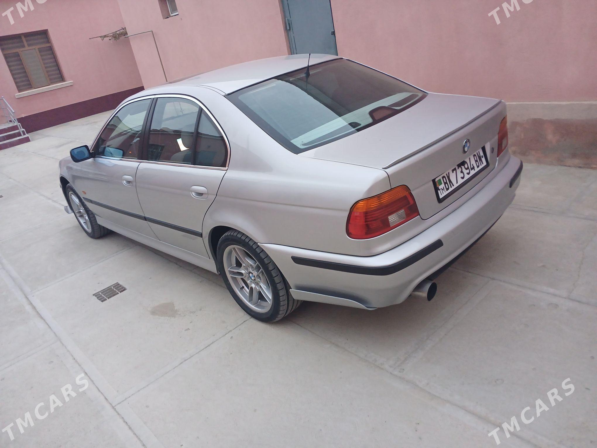 BMW 525 2000 - 130 000 TMT - Гумдаг - img 2