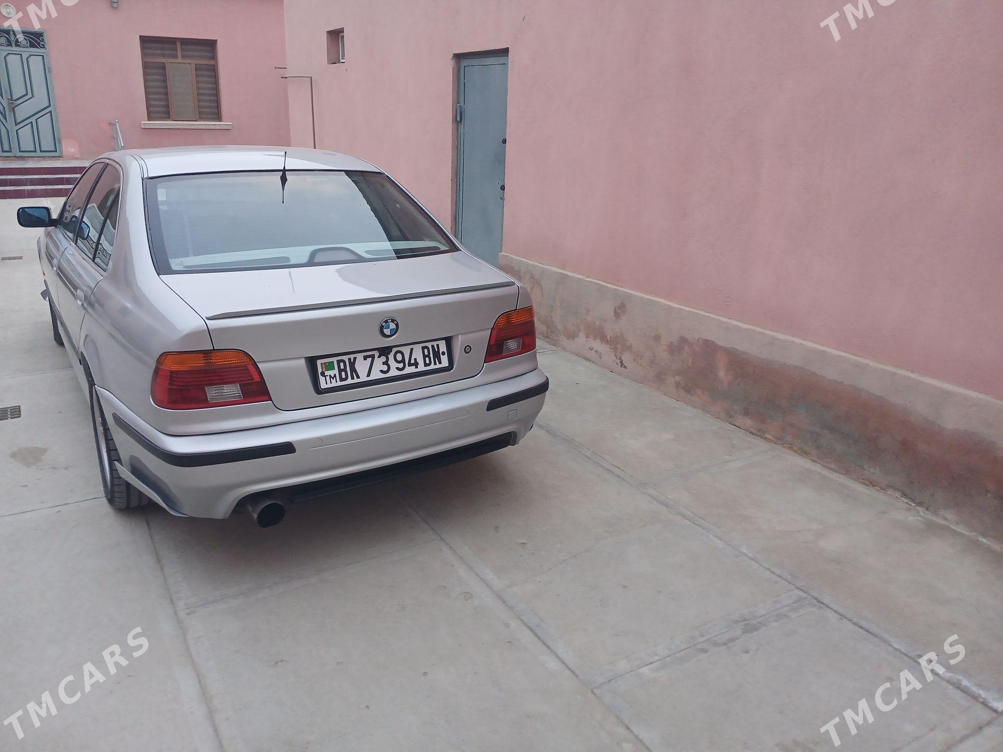 BMW 525 2000 - 130 000 TMT - Гумдаг - img 3