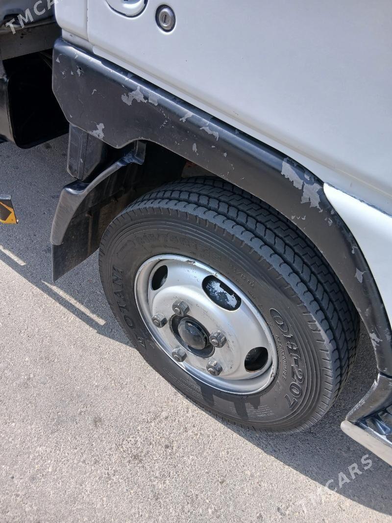 Mitsubishi Canter 2002 - 240 000 TMT - Туркменбаши - img 6