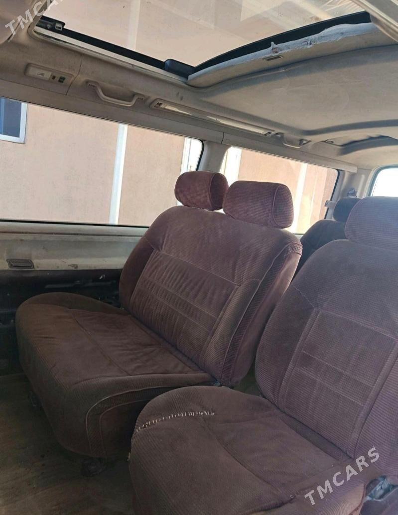 Toyota Hiace 1995 - 16 000 TMT - Aşgabat - img 6